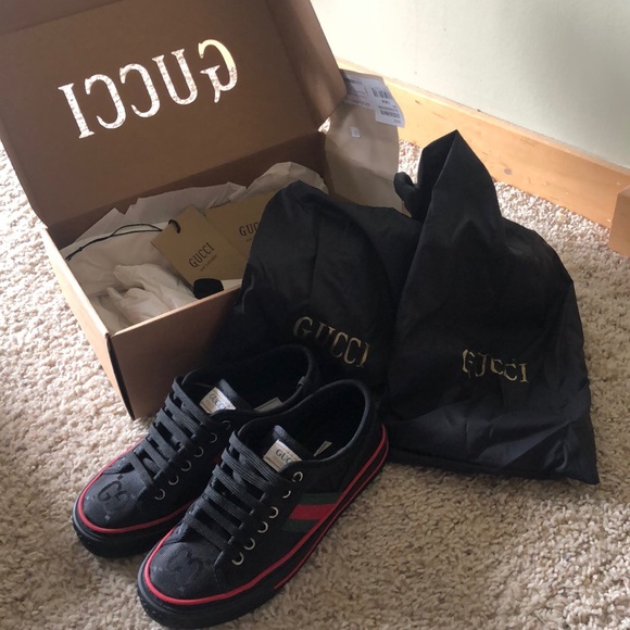 Gucci Shoes - Gucci tennis sneaker